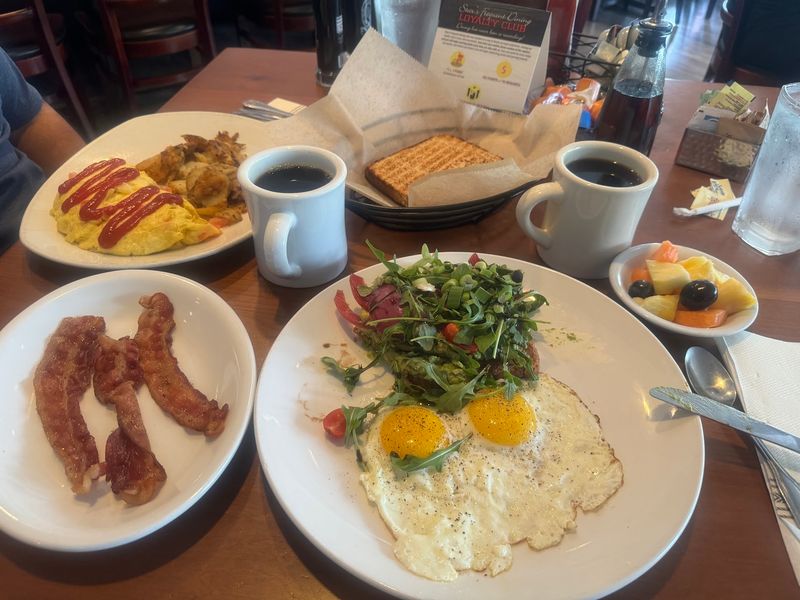 Coffee, Fresh Juice, and Smoothies