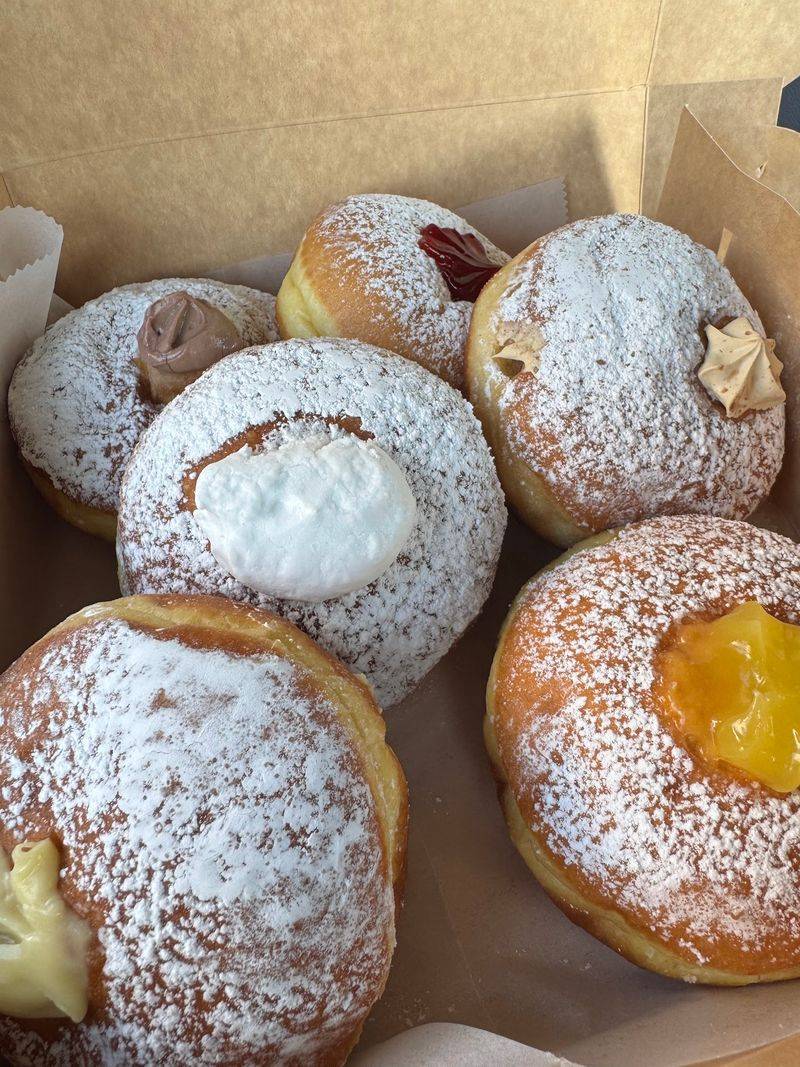 Colozza's Bakery