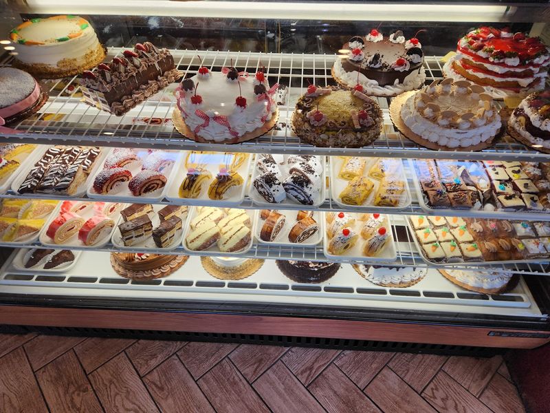 Columbia Bakery
