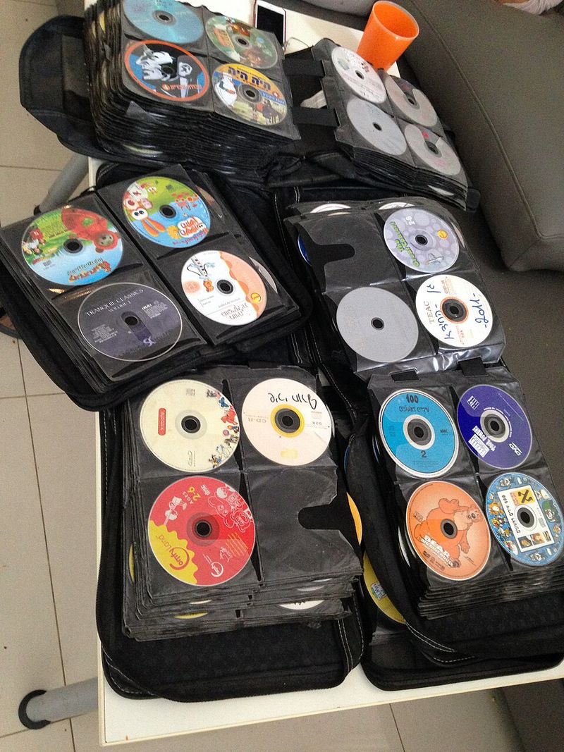 Compact Discs (CDs) Compact Discs (CDs)