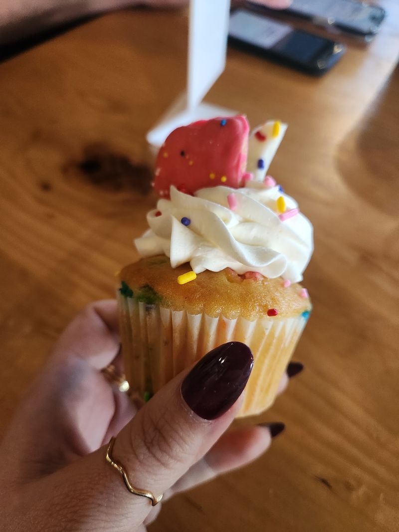 Cookies and Cupcakes That Started a Following Cookies and Cupcakes That Started a Following