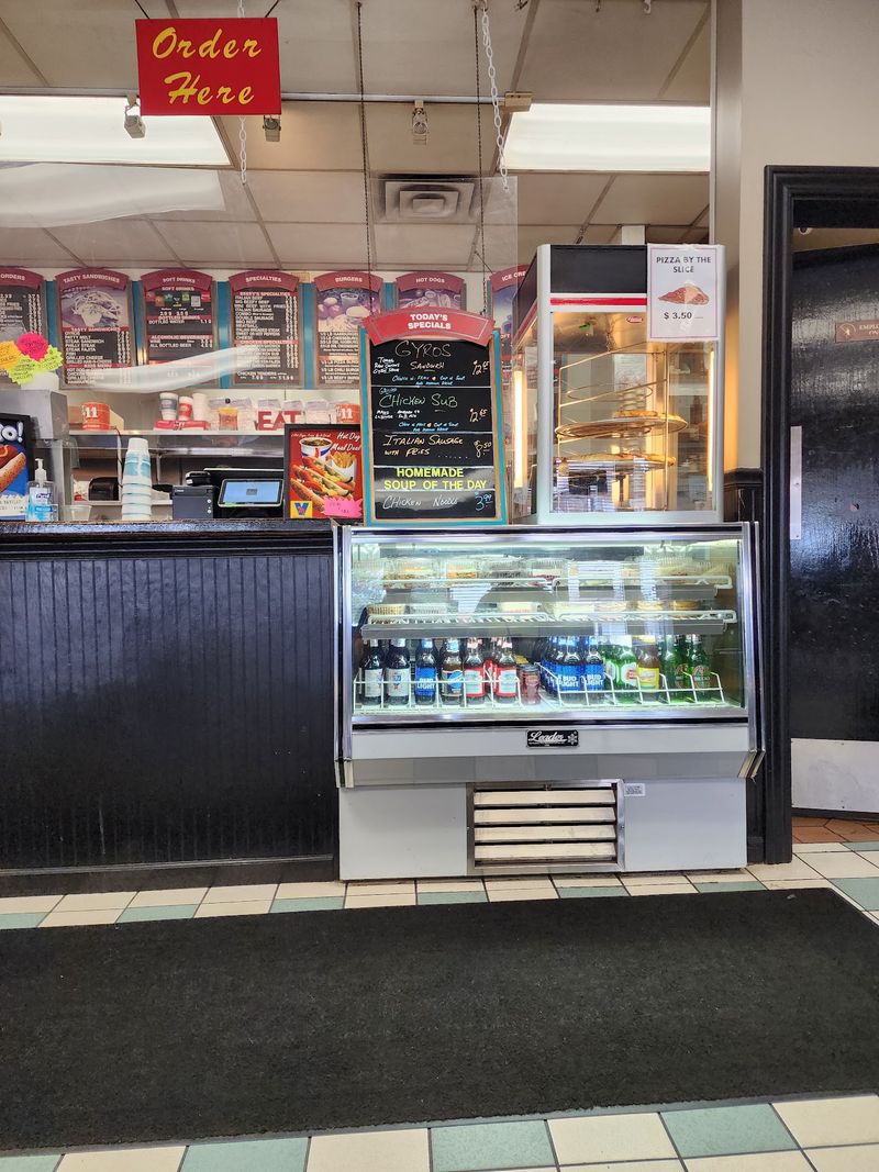 Counter Service With Neighborhood Warmth
