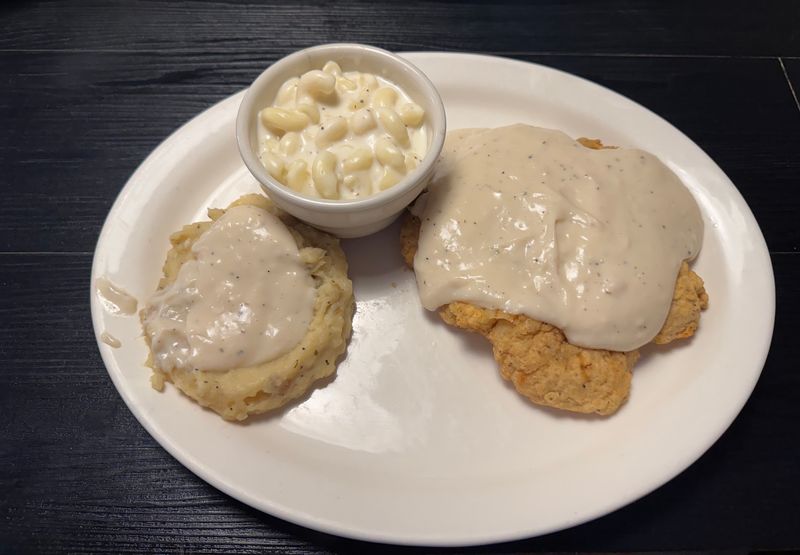 Country Fried Chicken and Its Famous Cousin Country Fried Chicken and Its Famous Cousin