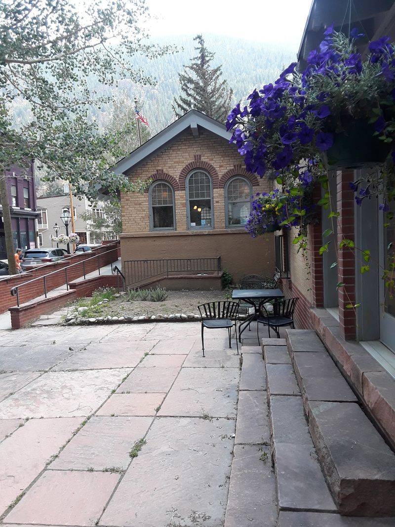 Cozy Cafes and Warm Drinks Cozy Cafes and Warm Drinks