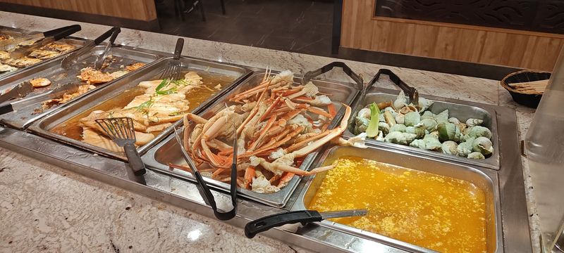 Crab Legs and Their Devoted Fans