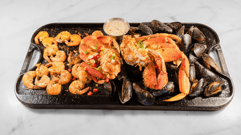 Crab Platters, Cakes, and Garlic Crab