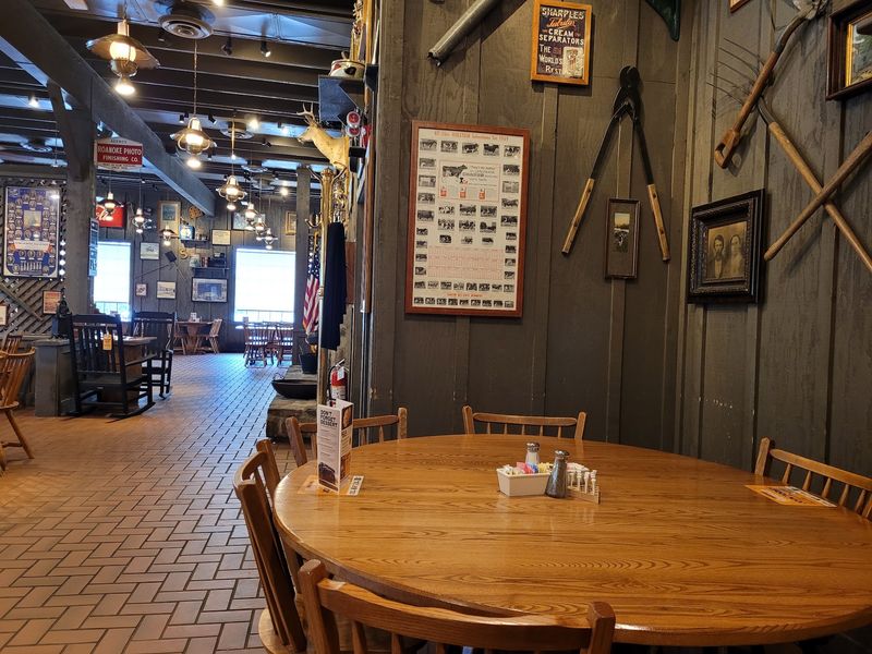 Cracker Barrel Old Country Store, Sterling, Virginia Cracker Barrel Old Country Store, Sterling, Virginia