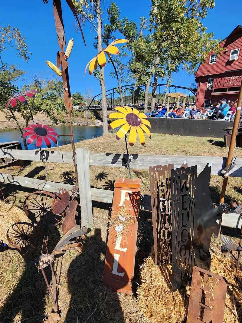 Craft Fair Weekends and Planning Your Trip