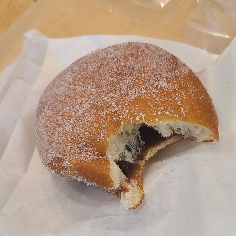 Custard Donuts Worth a Detour Custard Donuts Worth a Detour