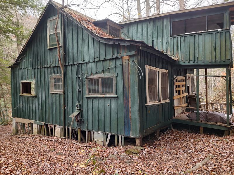 Daisytown Cabins Worth a Wander Daisytown Cabins Worth a Wander