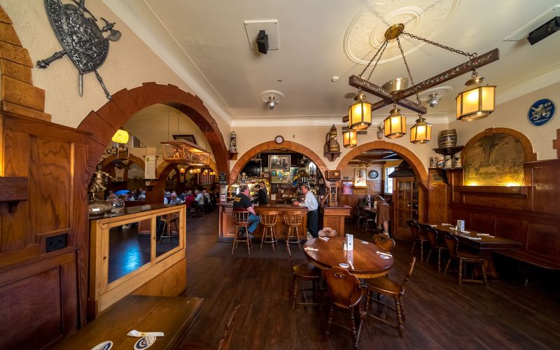 Dakota Inn Rathskeller, Detroit, Michigan