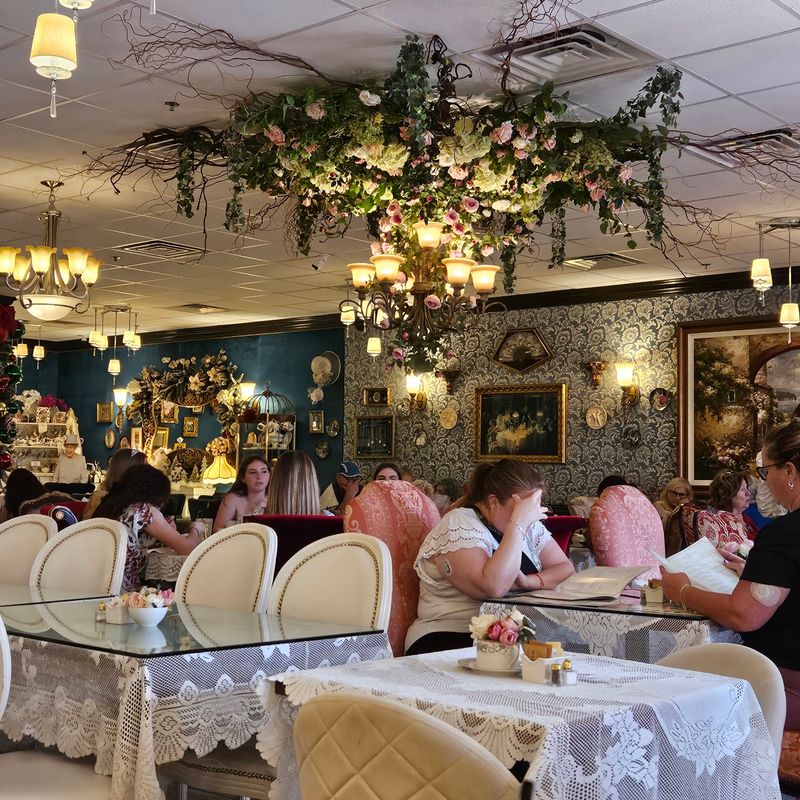 Decor Fit for the Royal Family Decor Fit for the Royal Family