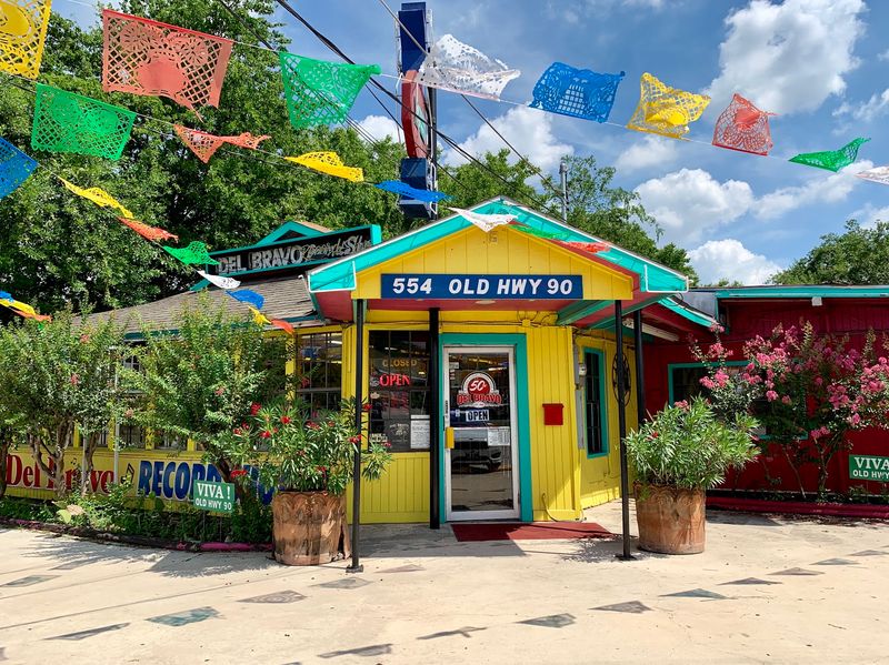 Del Bravo Record Shop, San Antonio, Texas Del Bravo Record Shop, San Antonio, Texas