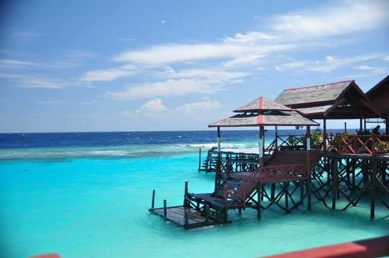 Derawan Islands, East Kalimantan Derawan Islands, East Kalimantan