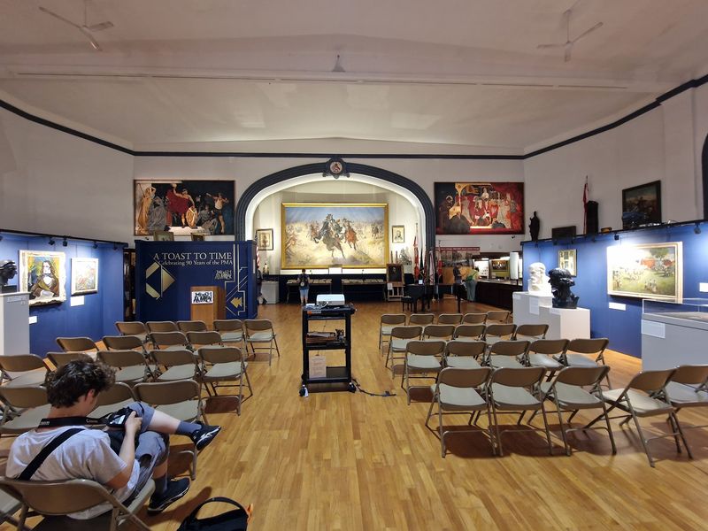 Docents Who Turn Visits Into Conversations