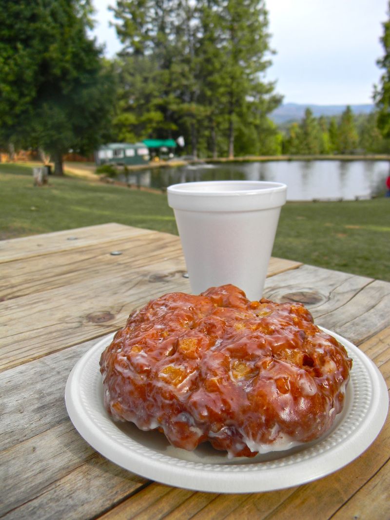 Donuts and Walnut Fritters Worth the Line Donuts and Walnut Fritters Worth the Line