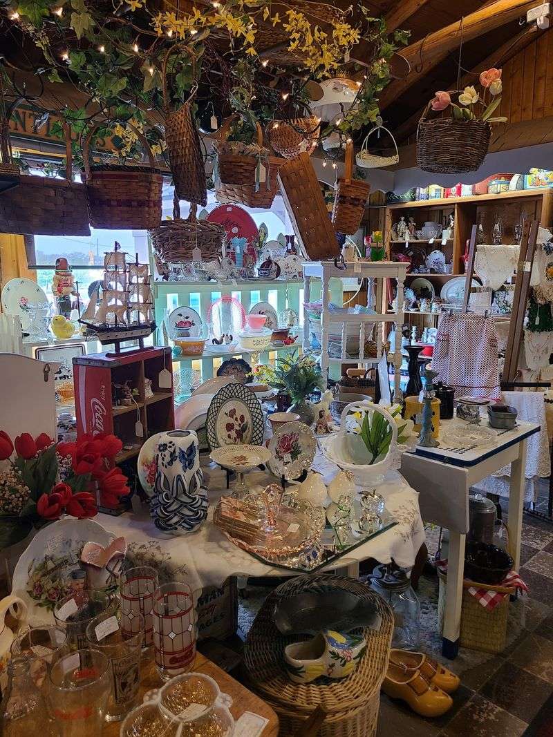 Dutch Souvenirs With Real History
