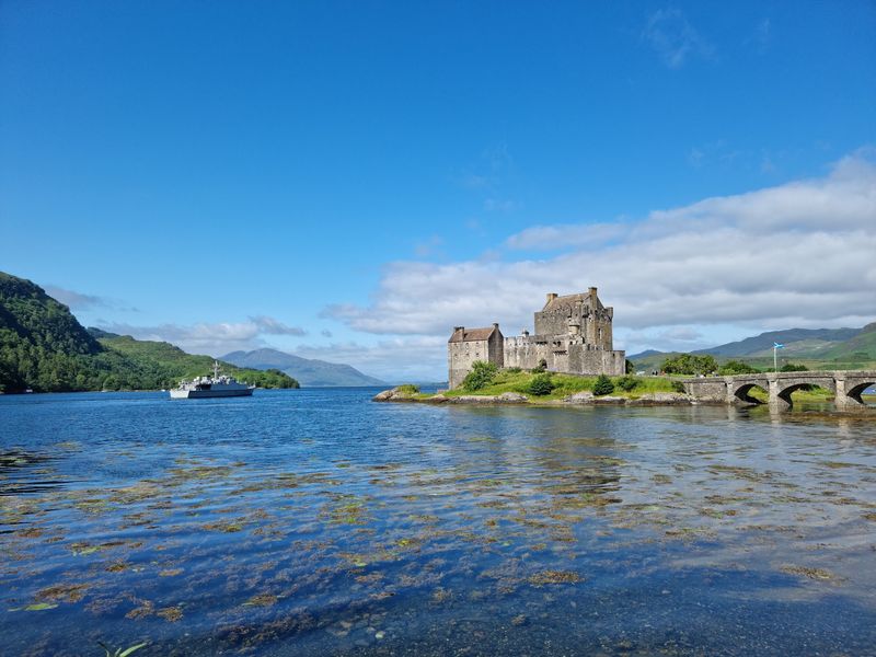 Eilean Donan Castle, Dornie, Scotland Eilean Donan Castle, Dornie, Scotland