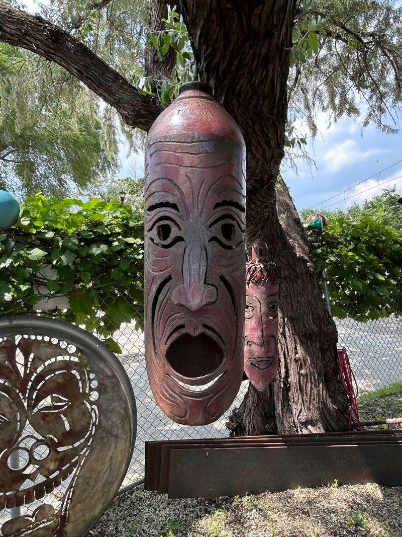 Everyday Objects With a Second Life