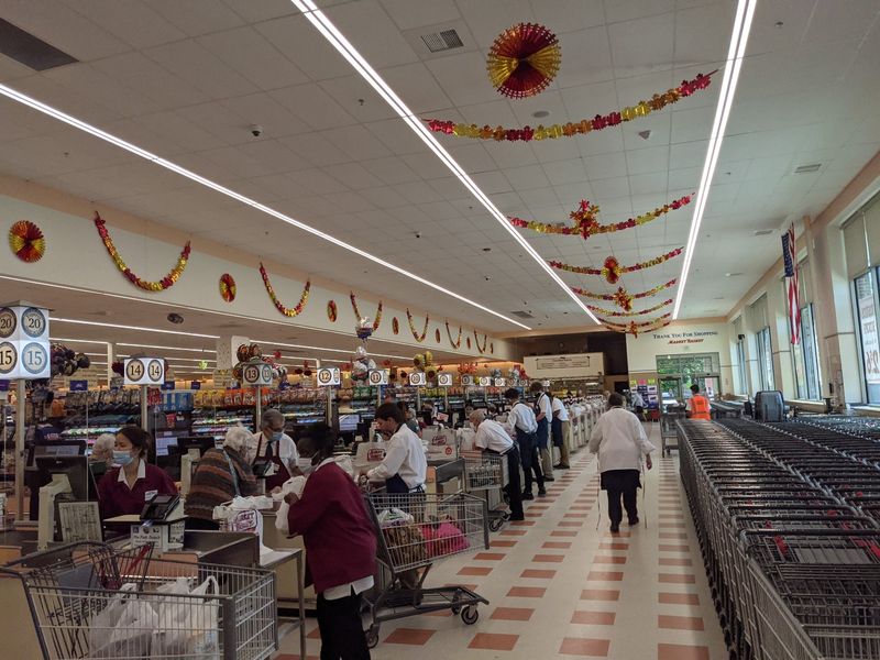 Family Ownership and Shopper Loyalty Family Ownership and Shopper Loyalty