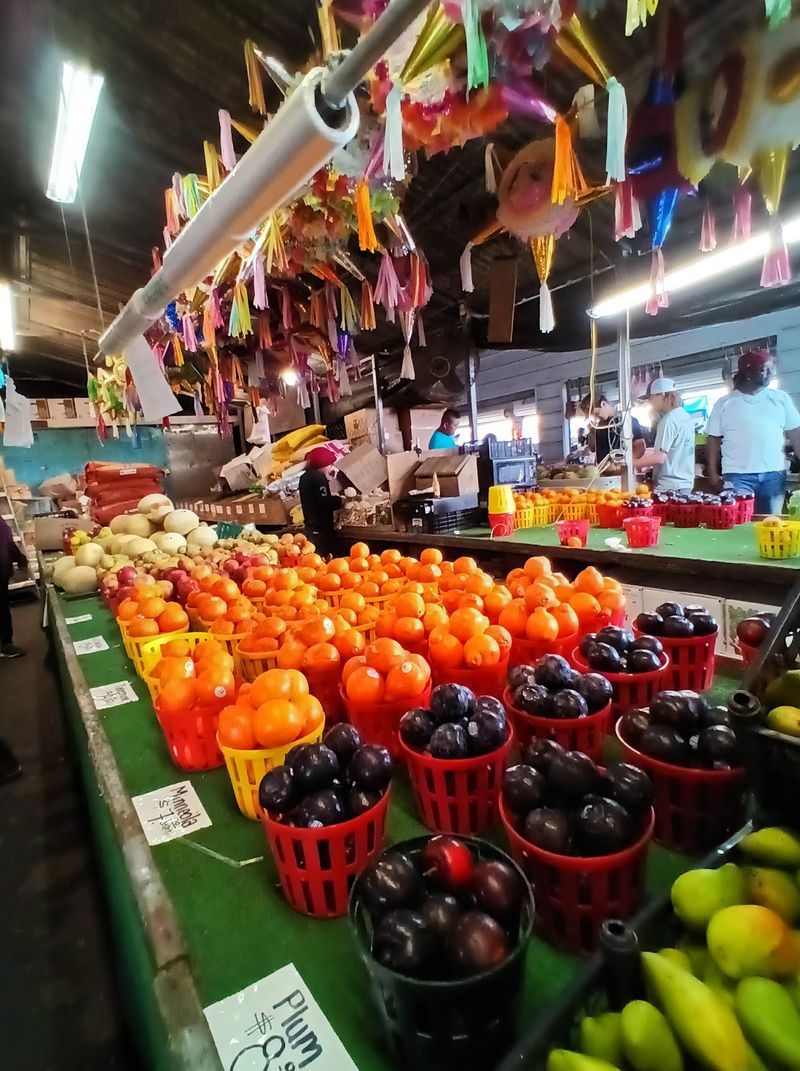 Farm-Fresh Fruits and Vegetables Farm-Fresh Fruits and Vegetables
