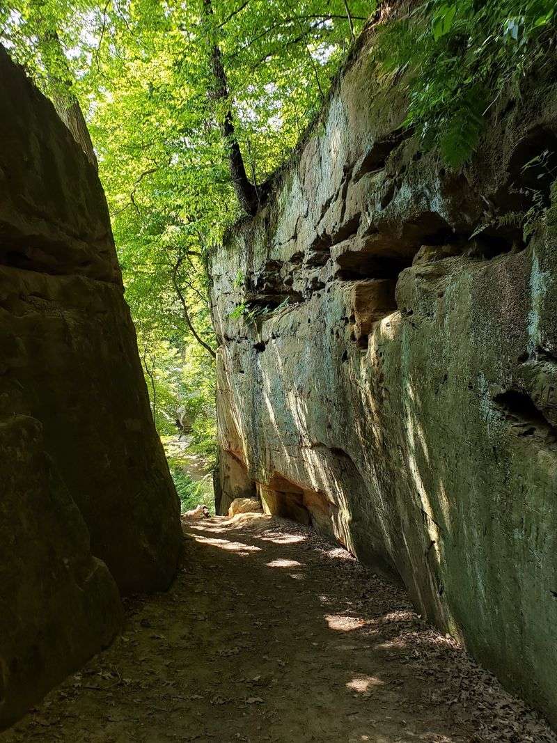 Fat Man's Squeeze and Devil's Alley