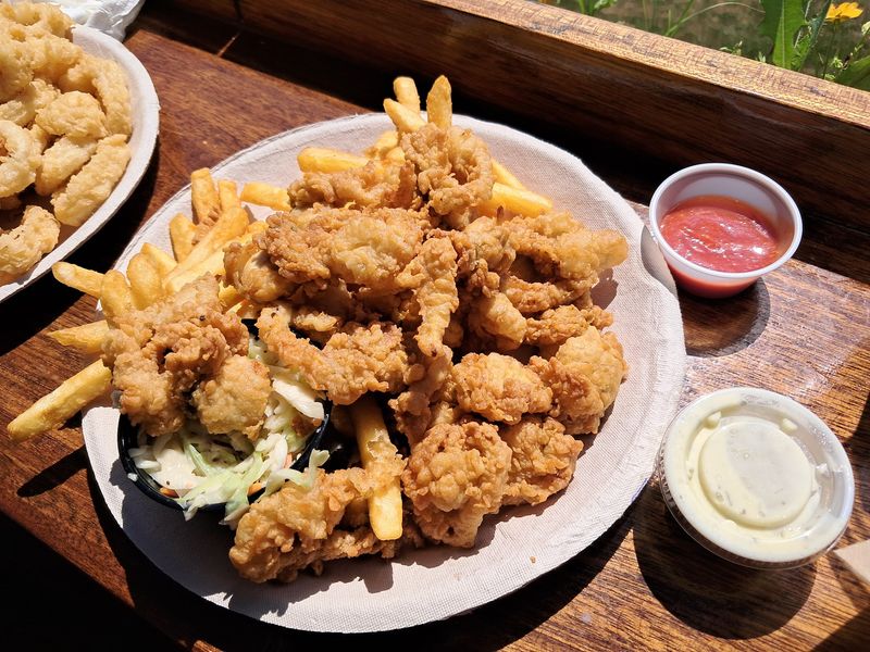 Flo's Clam Shack, Middletown, Rhode Island Flo's Clam Shack, Middletown, Rhode Island