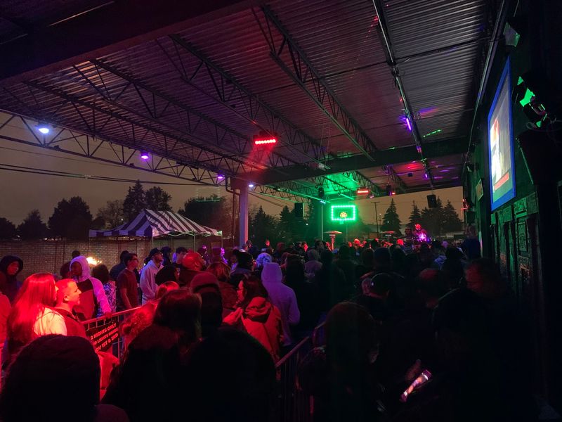 Food Trucks and Extra Thrills on Site