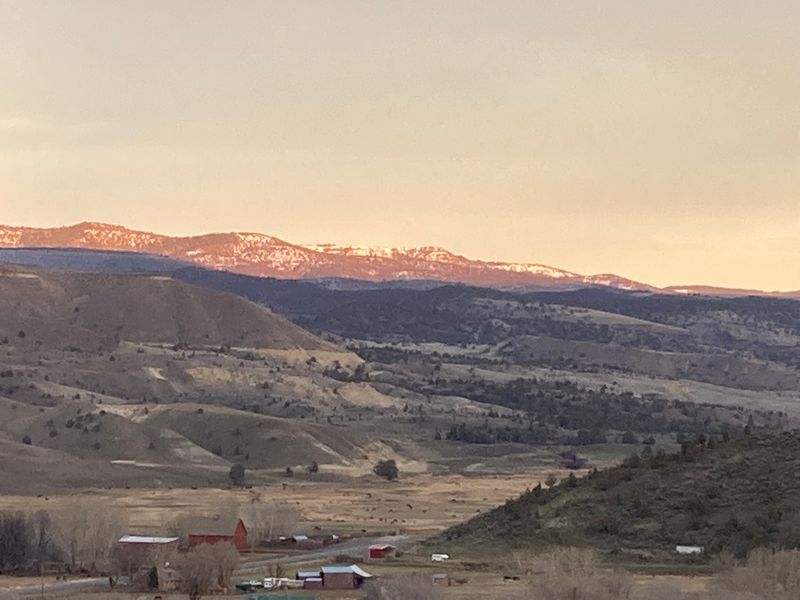 Fossil Country Surroundings