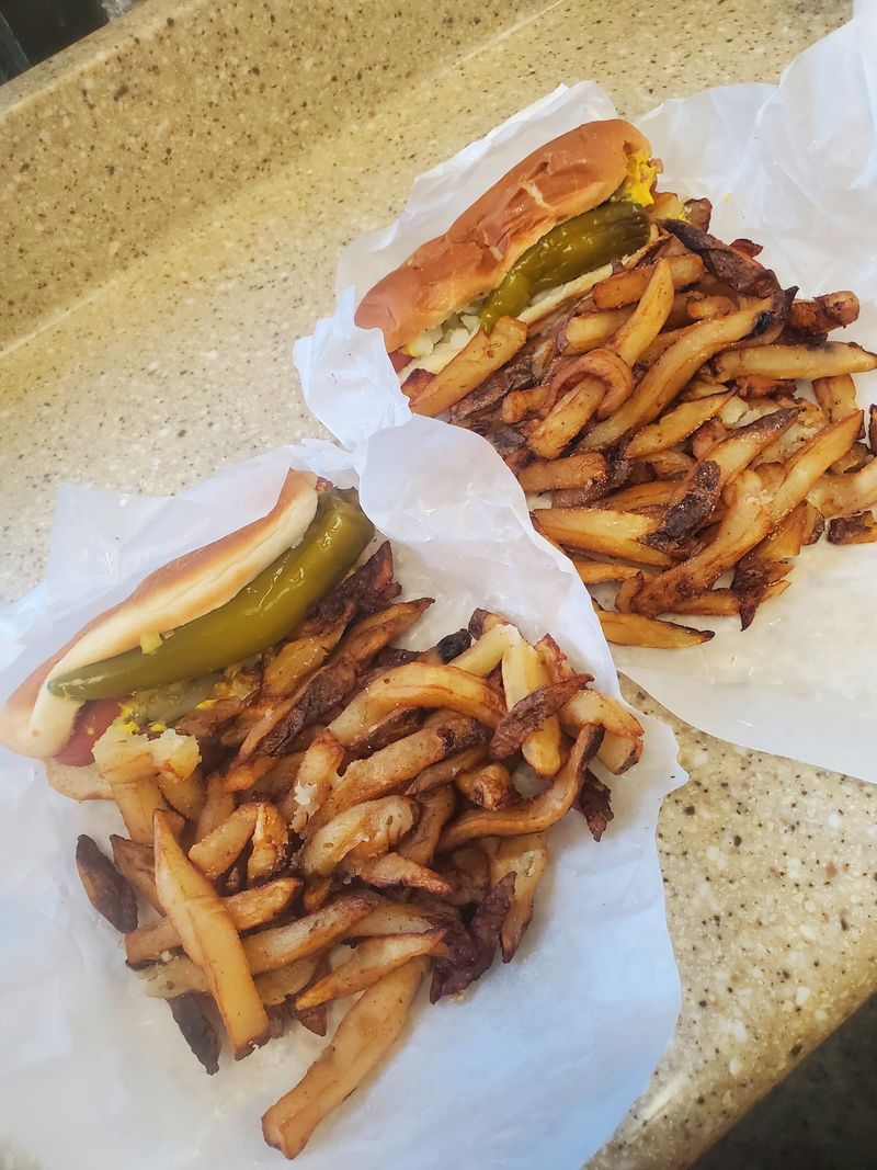 Fresh-Cut Fries by the Handful Fresh-Cut Fries by the Handful
