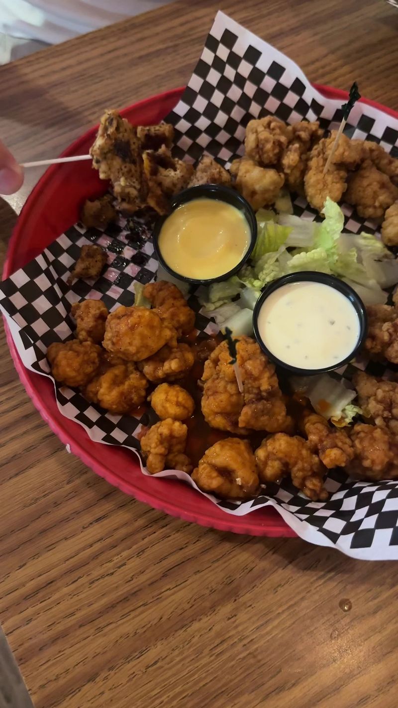 Frog Legs, Fritters, and Other Fried Florida Classics Frog Legs, Fritters, and Other Fried Florida Classics