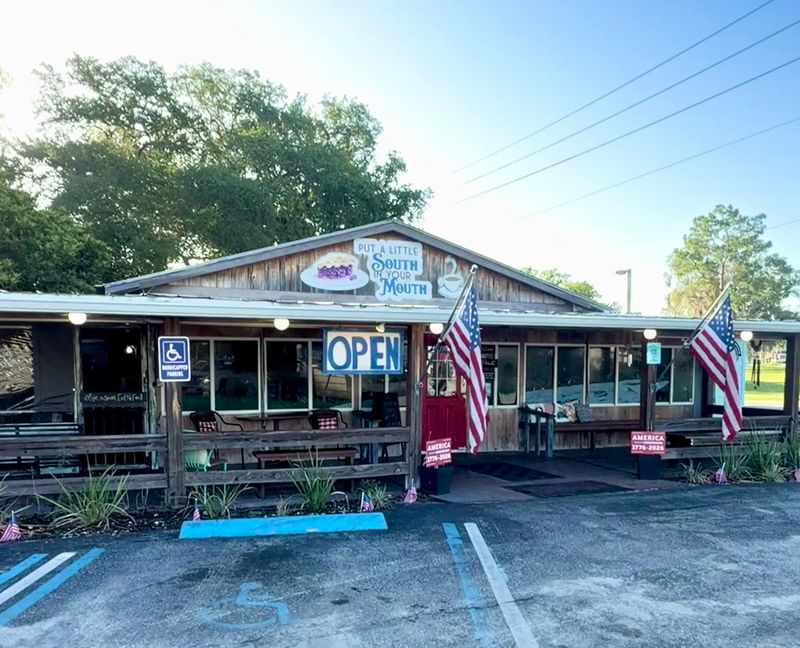 Front Porch Restaurant & Pie Shop Front Porch Restaurant & Pie Shop