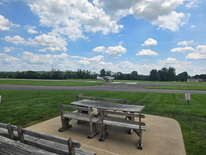 Front-Row Seats for Every Takeoff