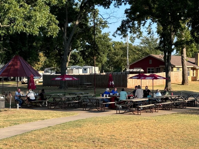 Frontier Walls and Open-Air Tables