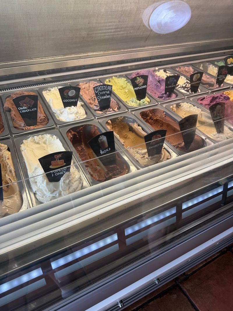 Gelato, Pies, and the Afternoon Sweet Tooth Gelato, Pies, and the Afternoon Sweet Tooth