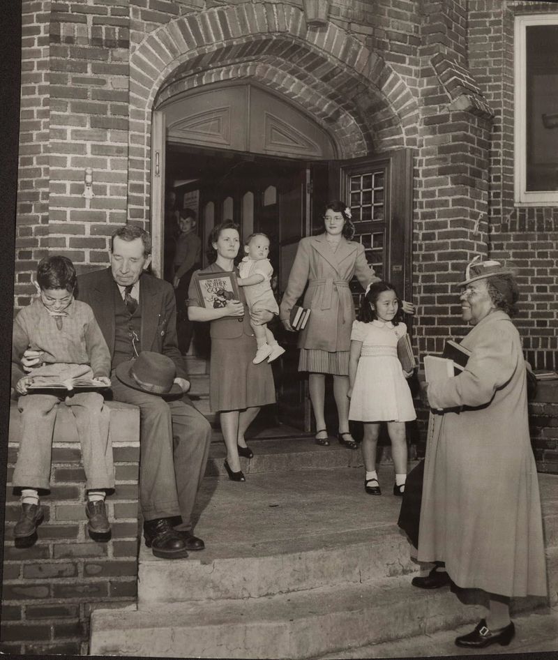 Generations of Neighborhood Memories