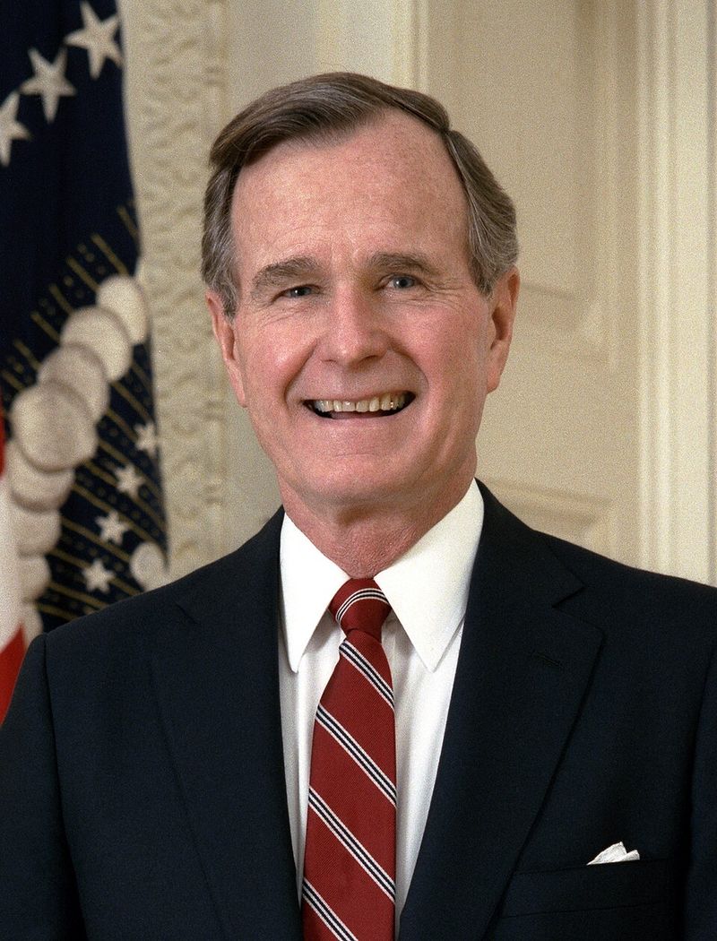 George H. W. Bush: 6 Children George H. W. Bush: 6 Children