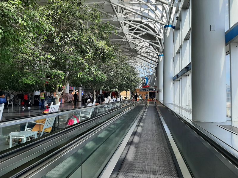 Getting Around Five Concourses Getting Around Five Concourses