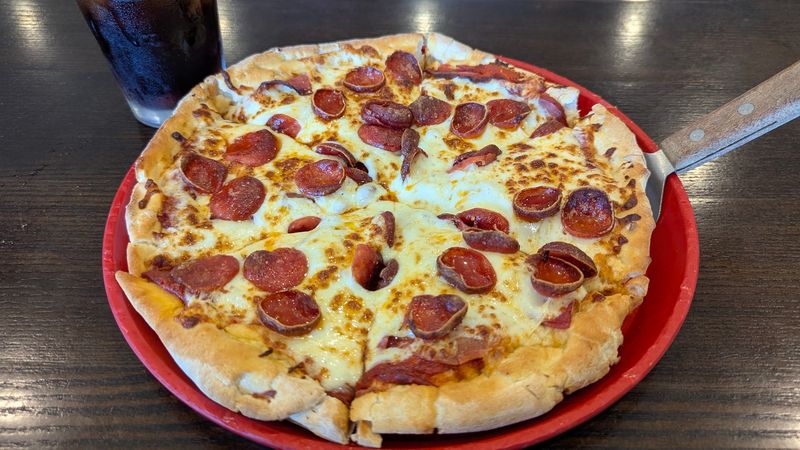 Giving Back One Slice at a Time Giving Back One Slice at a Time