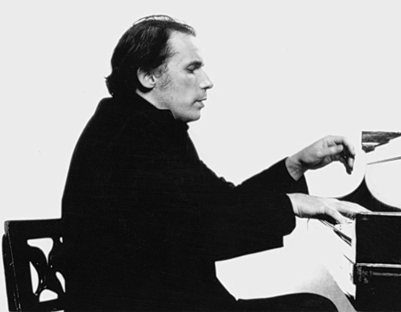 Glenn Gould, The Pianist Who Brought His Own Chair Glenn Gould, The Pianist Who Brought His Own Chair