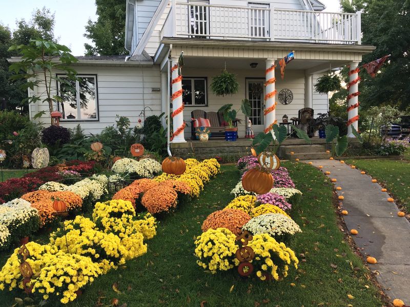 Gourds, Mums, and Front Porch Ideas