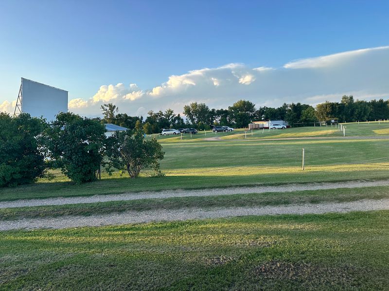 Grassy Grounds And Country Quiet Grassy Grounds And Country Quiet
