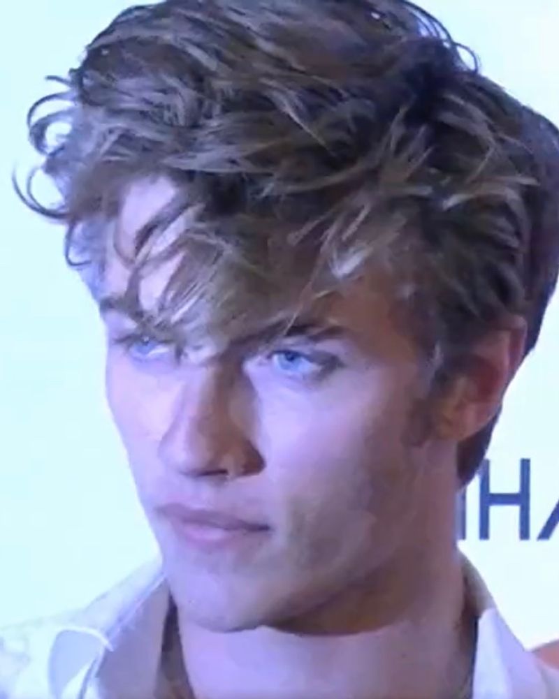 Gravity Blue Smith Gravity Blue Smith
