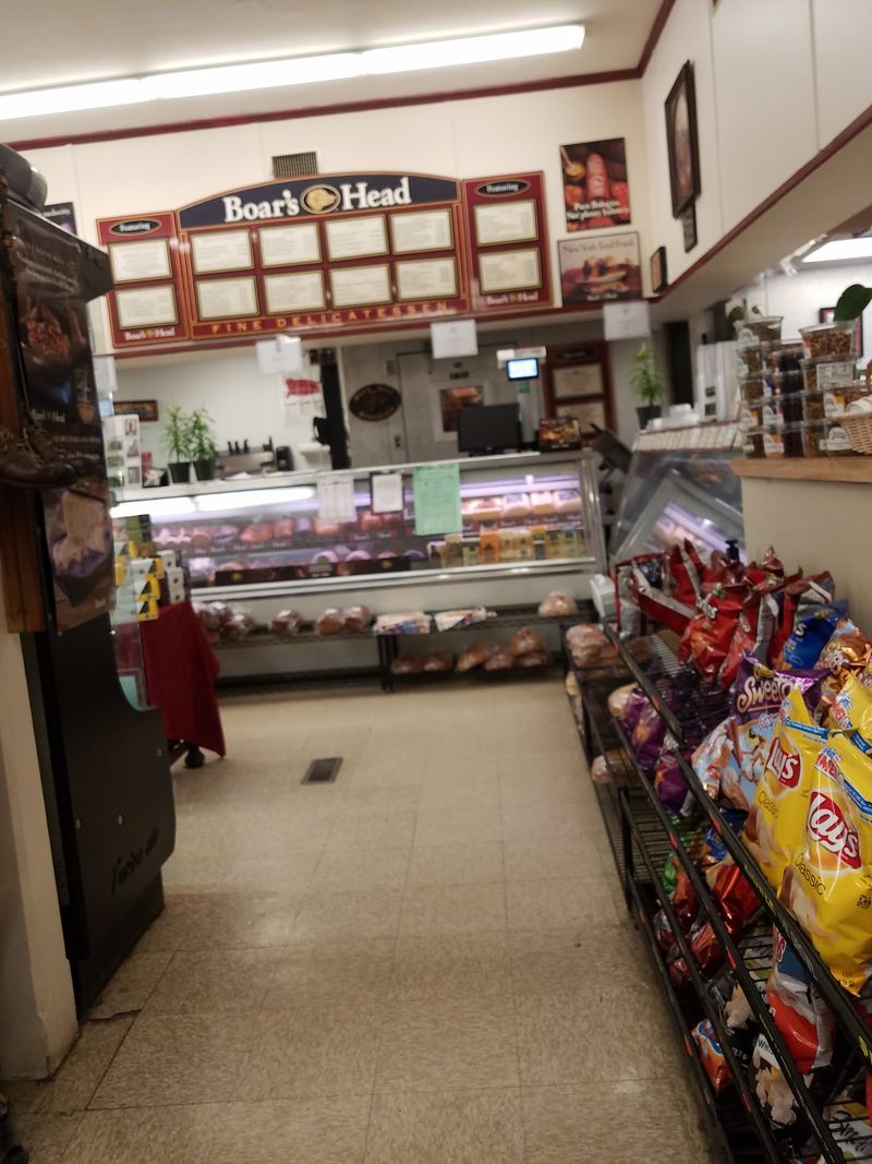 Groceries Without the Big-Box Hassle