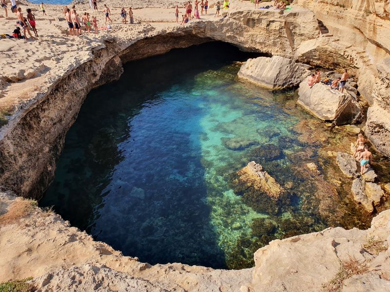 Grotta della Poesia, Italy