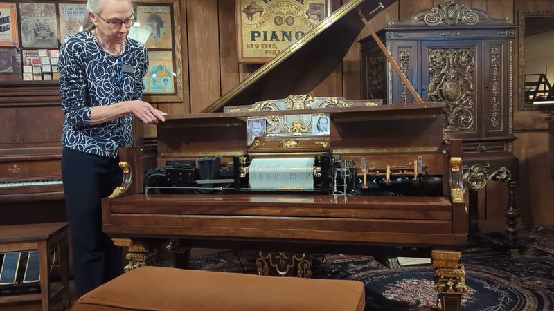 Guided Tours That Bring Every Machine to Life Guided Tours That Bring Every Machine to Life