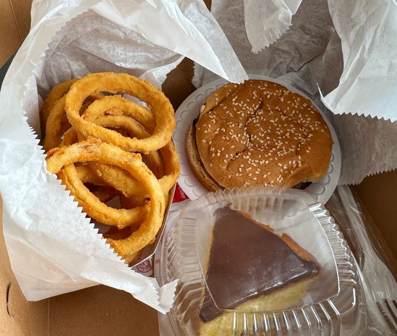 Hand-Battered Onion Rings Worth the Trip