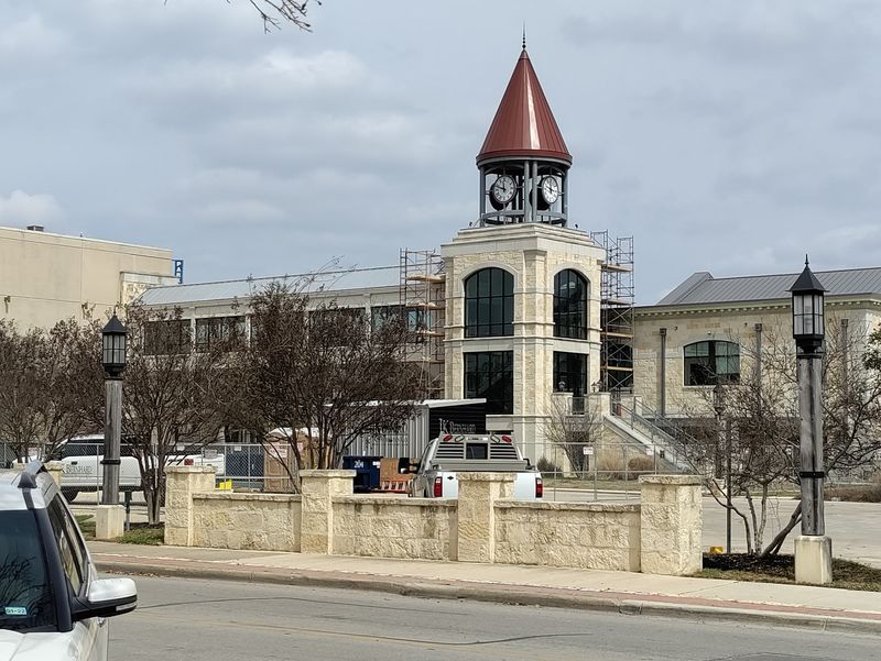 Harrisonburg? Try Kerrville, Texas Harrisonburg? Try Kerrville, Texas