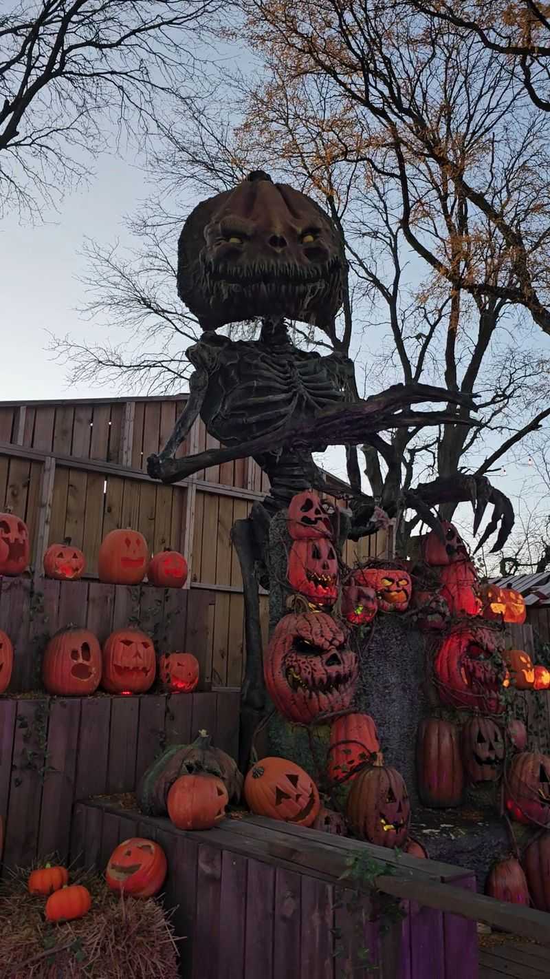 Haunted Harvest Brings Crafts and Food to the Grounds Haunted Harvest Brings Crafts and Food to the Grounds