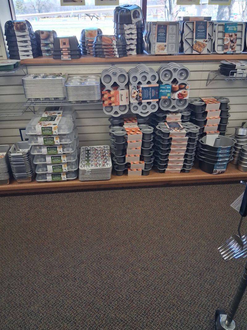 Holiday Molds That Turn The Store Festive